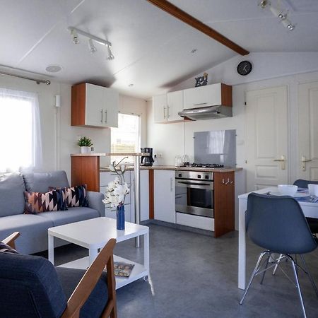 Knus En Modern Ingericht Chalet Met Gratis Wifi Villa Tzummarum Esterno foto