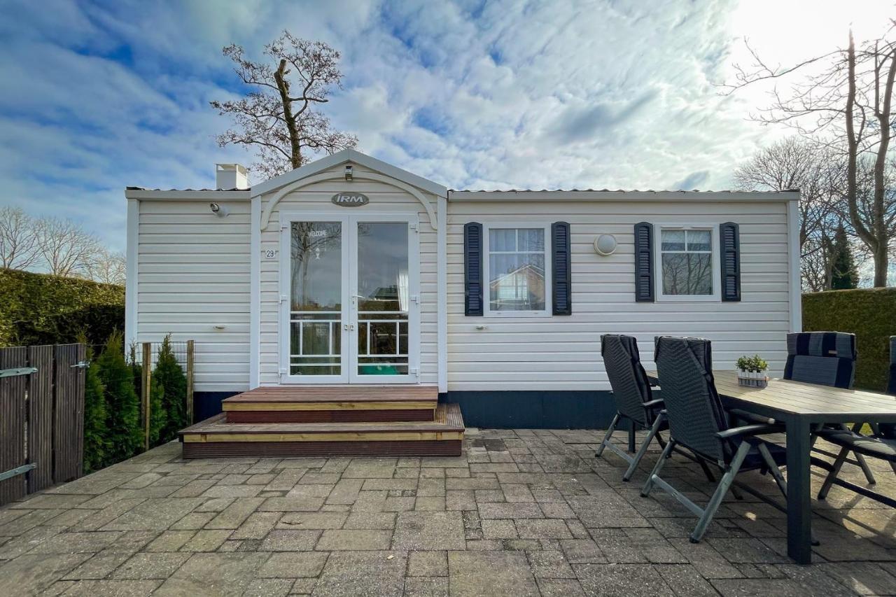 Knus En Modern Ingericht Chalet Met Gratis Wifi Villa Tzummarum Esterno foto