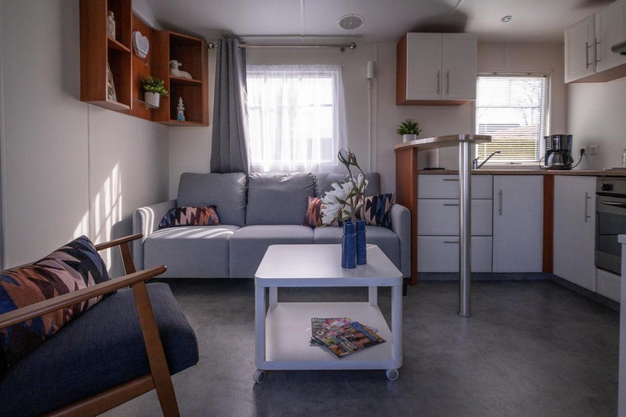 Knus En Modern Ingericht Chalet Met Gratis Wifi Villa Tzummarum Esterno foto